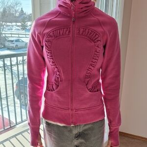 🍋 Lululemon Zip-Up Hoodie in Bright Pink